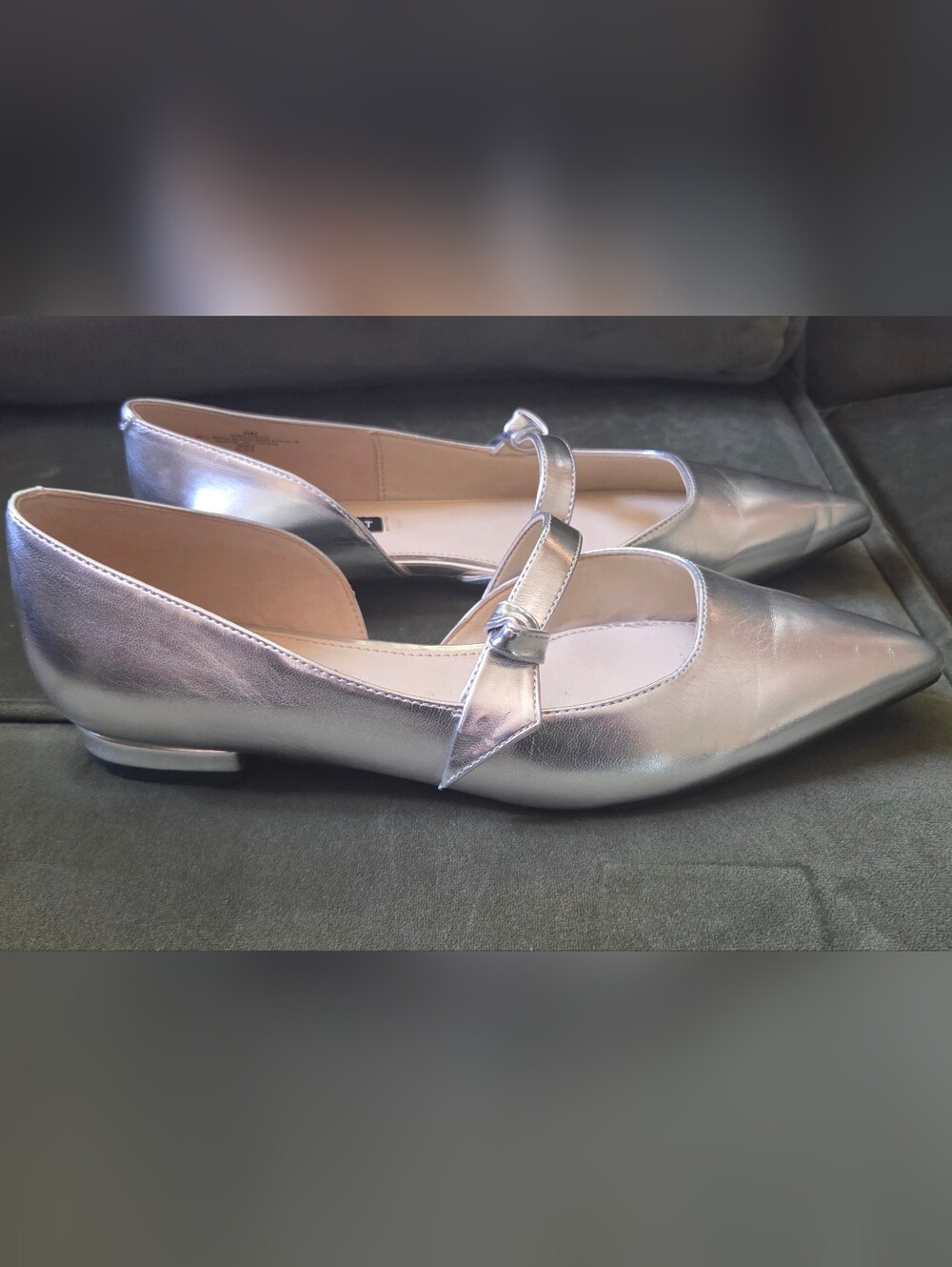 Nine West Luso Silver Dress Flats Pointed Toe Strap Size 8